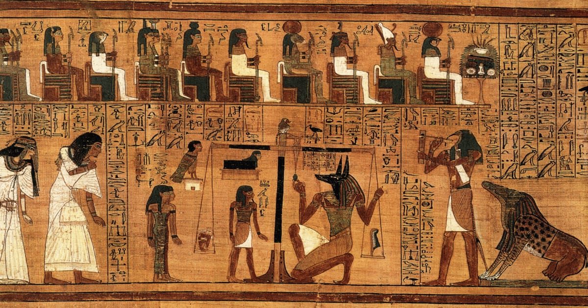 Пътувайте до Древен Египет с книгите и короните на Бали Вулф
