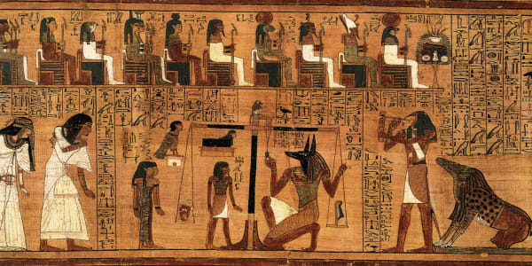 Пътувайте до Древен Египет с книгите и короните на Бали Вулф