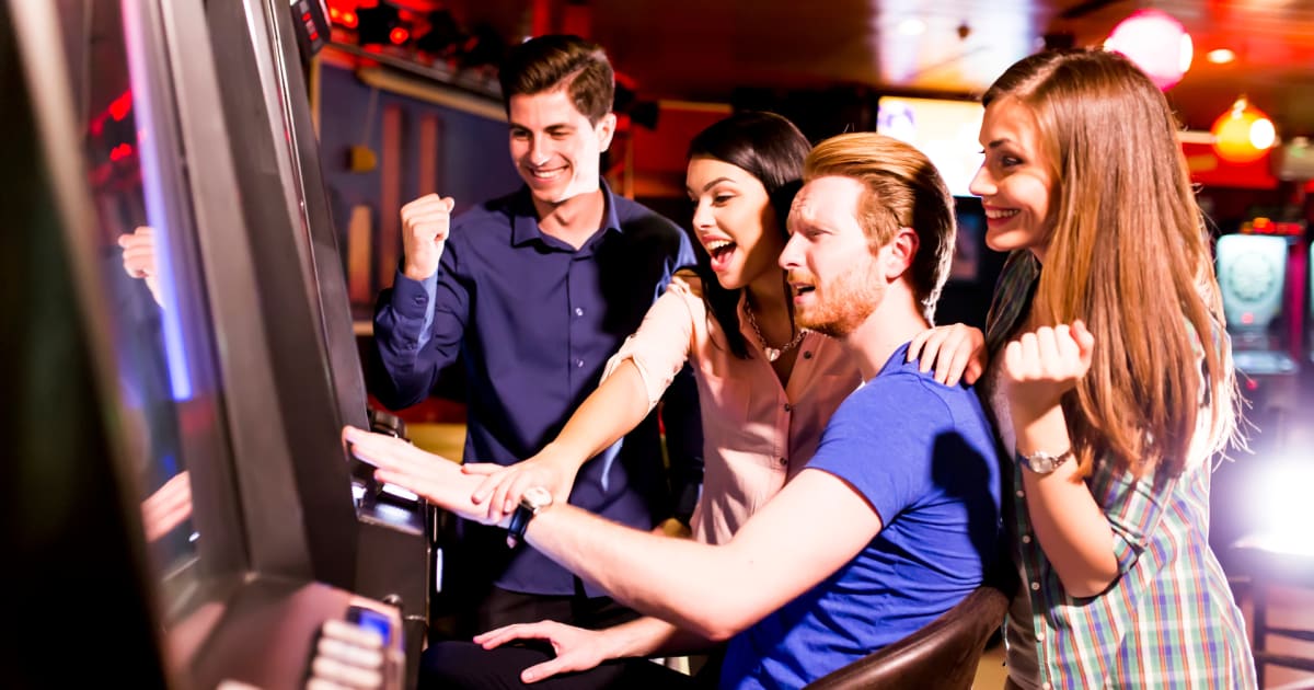 Видео покер онлайн срещу в казино: предимства и недостатъци